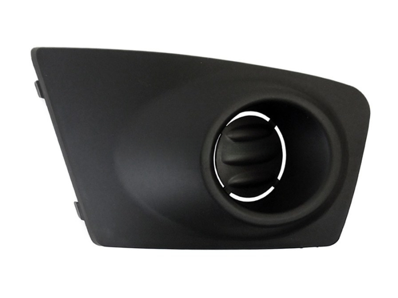 Заглушка бампера Mitsubishi L200 13-16  Triton 10-11 (Спереди Справа), SAT ST-MB93-000C-D1